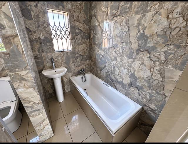 3 BEDROOM HOUSE FOR SALE IN TASBET PARK EXT 2